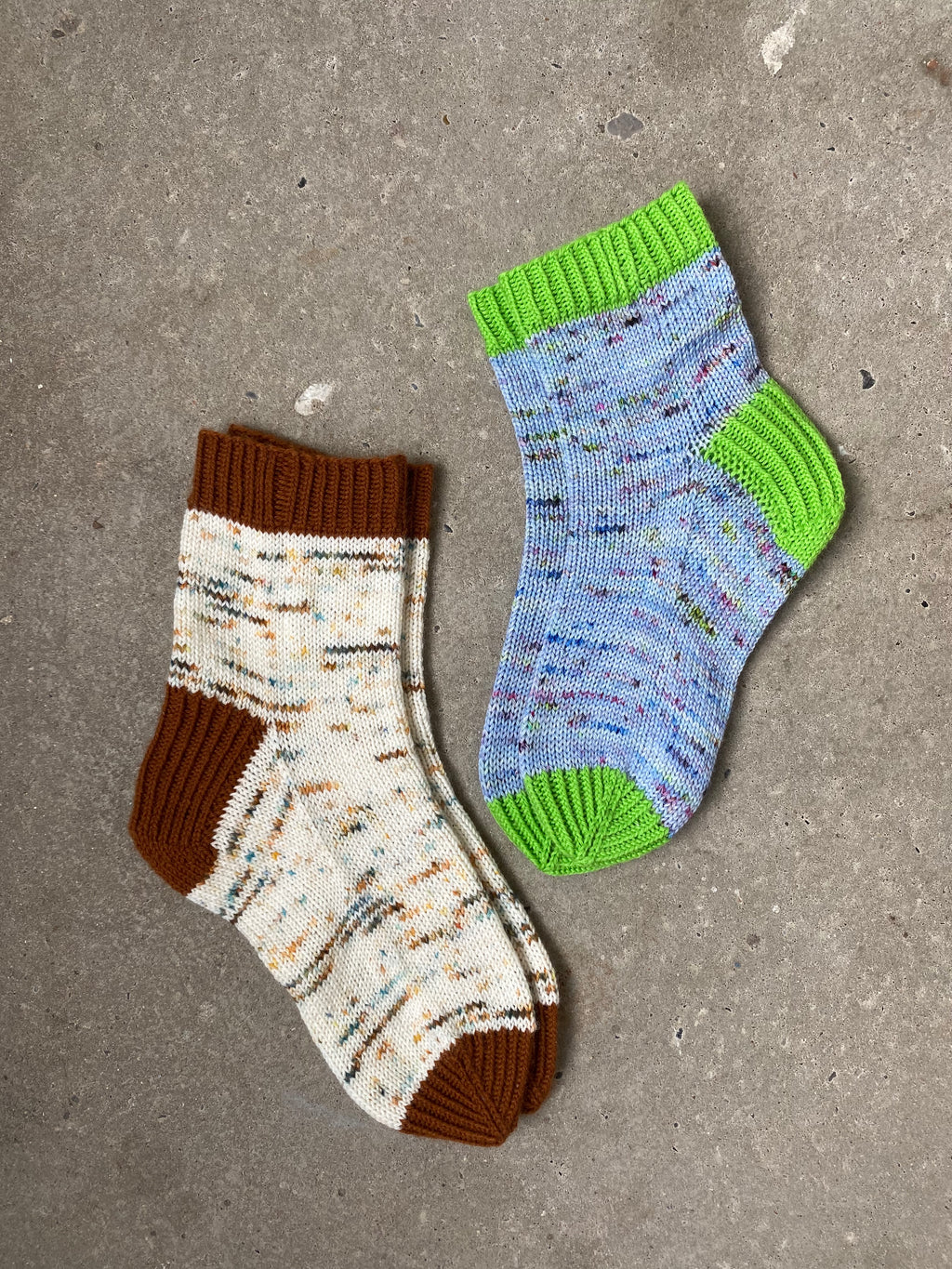 Twisted Vanilla Socks (DK)