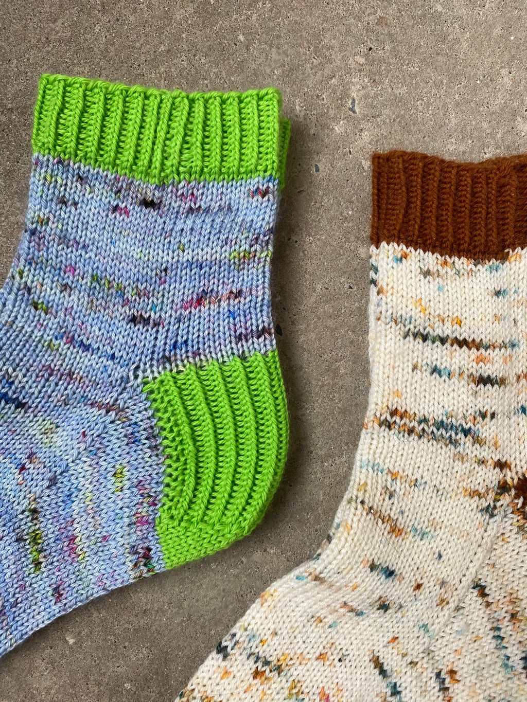 Twisted Vanilla Socks (DK)